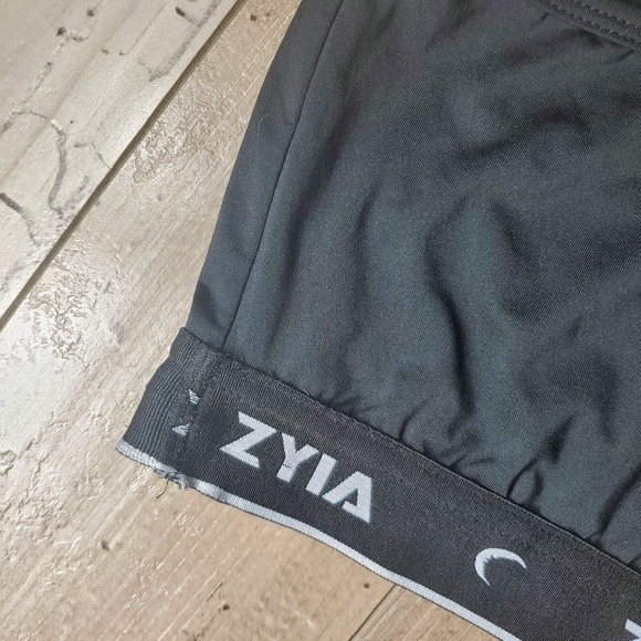 ZYIA Active Classic Comfort Racerback Sports Bra Black Size Medium - Picture 8 of 11